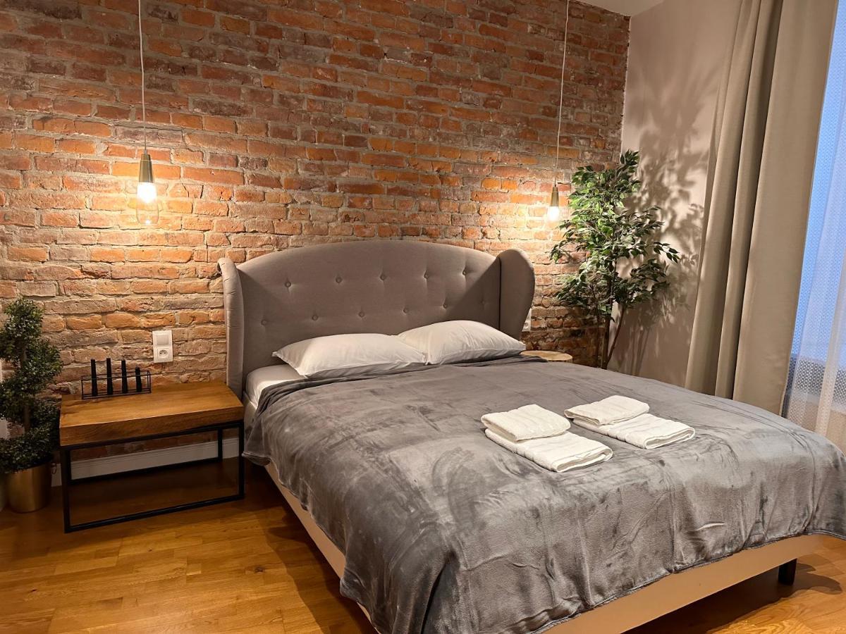 Centrum Apartamenty Stare Miasto Cracóvia Exterior foto